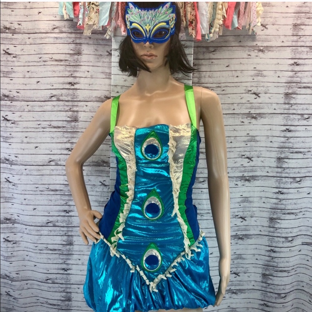 Cute peacock costume!